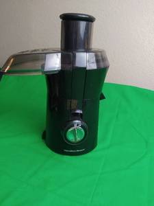 lot 125 image: HAMILTON BEACH FOOD JUICER