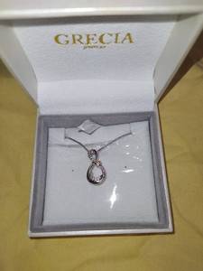 lot 114 image: GRECIANECKLACE