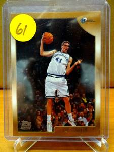 lot 61 image: SUPERSTAR ROOKIE - DIRK NOWITSKI 1998-99 TOPPS RC #154 $$$