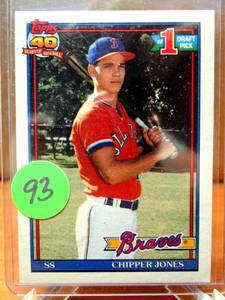 lot 93 image: HOF ROOKIE - CHIPPER JONES Braves 1991 TOPPS Baseball Card #333 Rookie Card RC HOF $$