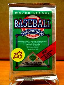 lot 253 image: 1990 UPPER DECK FOIL PACK - SEALED - KEN GRIFFEY CHASE