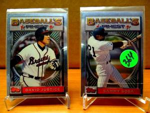 lot 364 image: LOT - 1993 Finest Sammy Sosa Baseball Card #79 Chicago Cubs & David Justice #1 Atlanta Braves