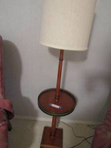 lot 7 image: 2 tier floor lamp table combo works 54 tall
