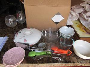 lot 118 image: Kitchen lot- clear bowls, wine glasses, kitchen utensils, soup bowls