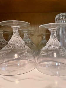 lot 31 image: CRYSTAL LOT - WHEEL CUT with SWIRIL BASE - 6 cordial, 5 wine, 4 sorbet GLASSES