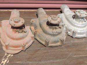 lot 476 image: qty3 water pumps no brands