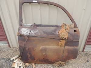lot 340 image: 1952-1953 FORD LT Rear Door   NOS