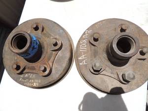 lot 421 image: 1928-1929 Brake Hubs  11 ID, 1102-AA FRONT QTY 2