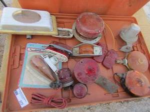 lot 377 image: large qty of vintage marker lights