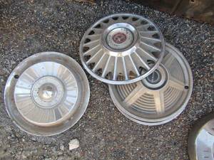 lot 380 image: 3 ford mustang hubcaps 2 match