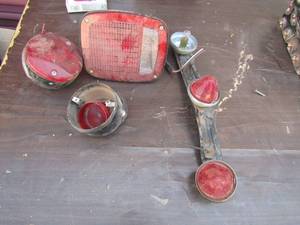 lot 394 image: Pearson light assembly pm-111 sae p-68 qty4