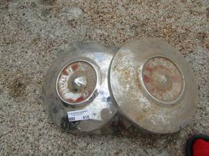 lot 410 image: set of 4 vintage ford hubcaps