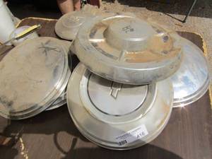 lot 416 image: chevy buick ford hubcaps all single no matches