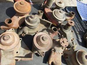 lot 485 image: qty 10 1949 lincoln water pumps