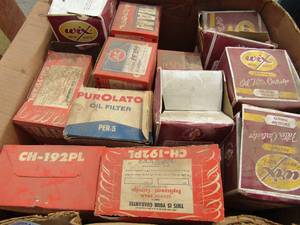 lot 603 image: box full of various oil filters #s include pa330pl,cw142mp,