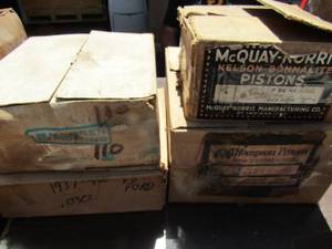 lot 629 image: 4 steele badger pistons, 1937 v6 ford piston rings