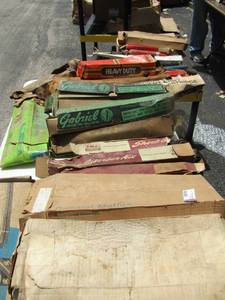 lot 652 image: various shocks qty 19