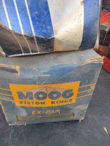 lot 719 image: expander moog qty 2 piston rings 332