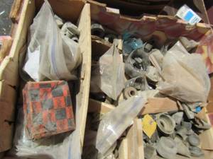 lot 732 image: 1 box of rubber grouments heater connectors