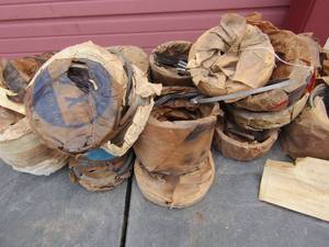 lot 758 image: 10 plus packs of ford motor part piston rings