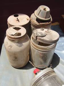 lot 798 image: 6 vaccum canisters
