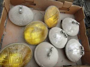 lot 826 image: 16 amber 6in headlamps made by general electric