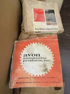 lot 828 image: 8 boxes of avon automatic timing gear change & sprockets