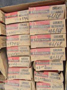 lot 846 image: recision grease retainer 37, Ford service wheel cylinder kit
