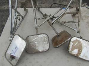 lot 870 image: 4 truck bolt on side mirrors