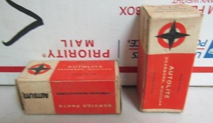 lot 35 image: 1 box of Autolite 2-23 condensers (IBB-2042SS-1 for a 200 Ford)
