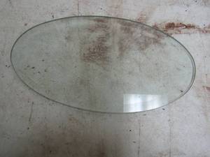 lot 108 image: SIDE WINDOW  - 10 12 X6 oval piece of glass