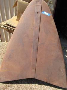 lot 1 image: Vintage 1946-1948 FORD HOOD  -5ft 53