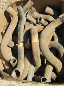 lot 5 image: Box of Gates Vulco curved hoses #08
