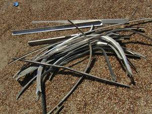lot 140 image: WHEEL WELL TRIM - SOME NOS