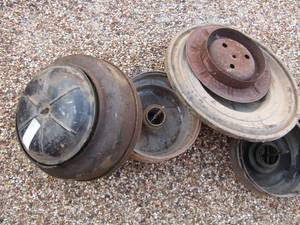 lot 173 image: 2 breathers and breather covers 2
