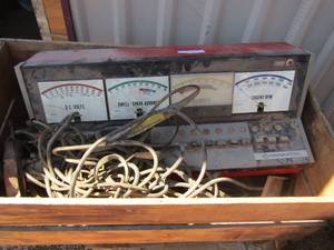lot 193 image: Marquettes model 42-135 diagnostic machine - vintage