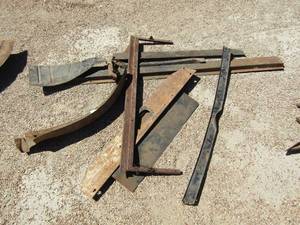 lot 197 image: PANELS, SUPPORT & MISC VINTAFE CAR PARTS