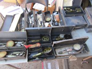lot 206 image: compression gauges universal type, devilbiss company, various other brands qty 20 comes with compression pieces