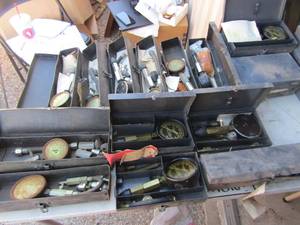 lot 207 image: compression gauges universal type, devilbiss company, various other brands qty 20 comes with compression pieces