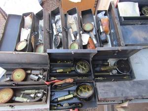 lot 209 image: compression gauges universal type, devilbiss company, various other brands qty 20 comes with compression pieces