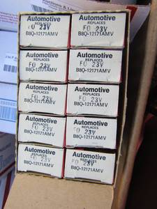 lot 212 image: Automotive replaces fo 23vB8Q-1217AMV,- Parts qty6 boxes 10 per