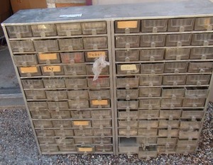 lot 224 image: 96 drawer screw bolt orginizor has misc bolts screws and more