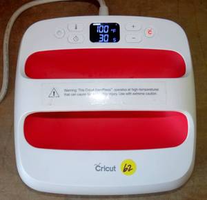 lot 62 image: Cricut EasyPress 2 Heat Press Machine For T Shirts and HTV Vinyl Projects, Raspberry - 12 x 10 $$$