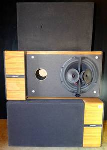 lot 67 image: BIG $ ITEM - Bose 6.2 Direct Reflecting Wood Cabinet Bookshelf Speaker Pair