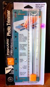 lot 106 image: NEW FISKARS PHOTO TRIMMER