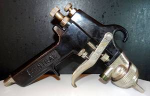 lot 175 image: CENTRAL AIR POWERED PAINT SPRAYER NOZZLE