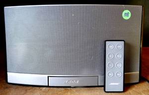 lot 188 image: Bose SoundDock Portable 30-Pin iPodiPhone Speaker Dock wRemote