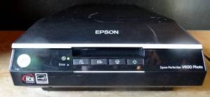 lot 190 image: Epson Perfection V600 Flatbed Photo Scanner USB J252A $$