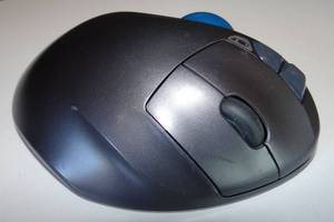 lot 217 image: Logitech M570 T-R0001 810-001807 Computer Mouse