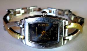 lot 227 image: MARCO MAC WOMENS GOLD & SILVER TONED WATCH